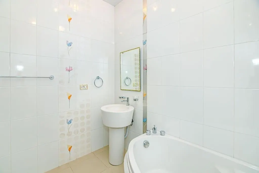 Apartment Prodeluxe In Fountian Baku 0*,
